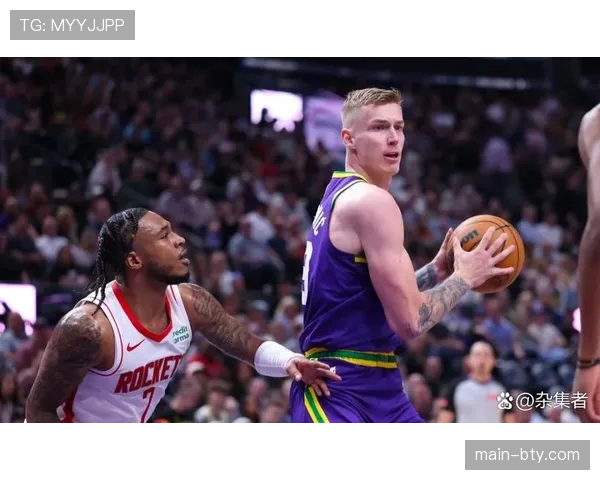 爵士范弗里特膝盖酸痛出战成疑,组织串联或受影响 爵士范弗里特膝盖酸痛出战成疑,组织串联或受影响